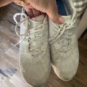 Varsity Legacy Cheer shoes